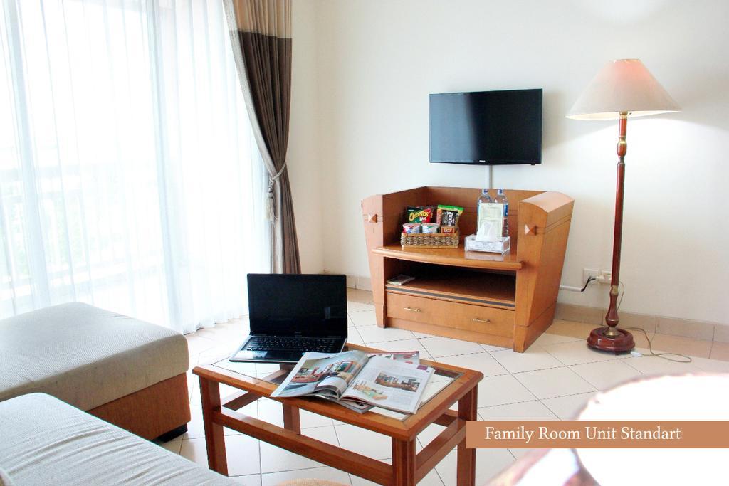 Apartemen Puncak Marina Surabaya Exterior foto